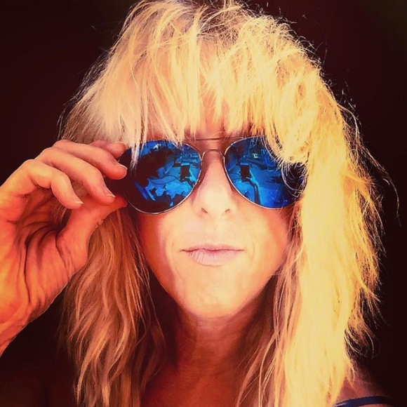 Meet your Posher, Posh - Picture 1 of 1